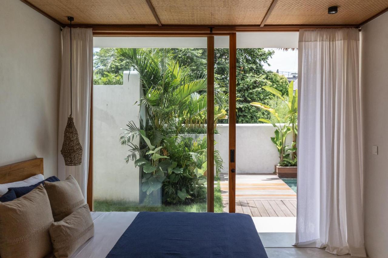 Las Lunas Villas Canggu Extérieur photo